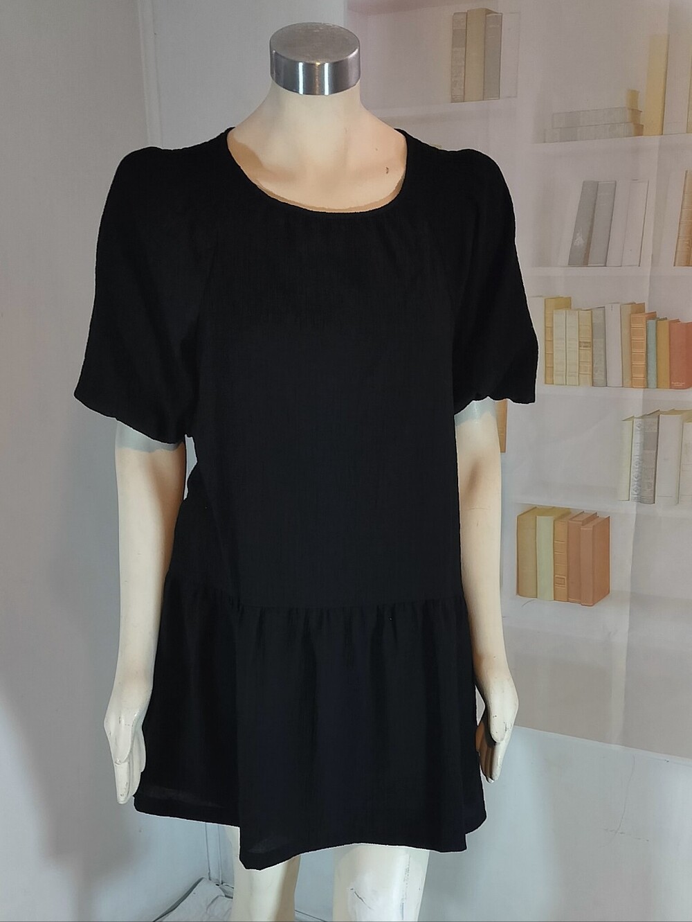 Steve Madden Black Short-Sleeve Midi Dress